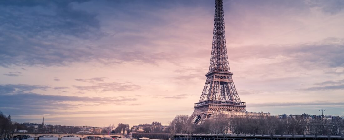 Paris em 7 Dias: Guia Completo por Arrondissements, Bistrôs e Experiências Reais