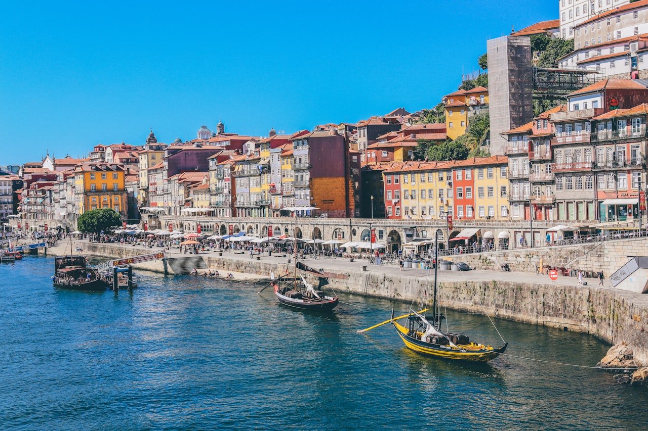 Portugal para Brasileiros: Tudo Que Você Precisa Saber em 2025