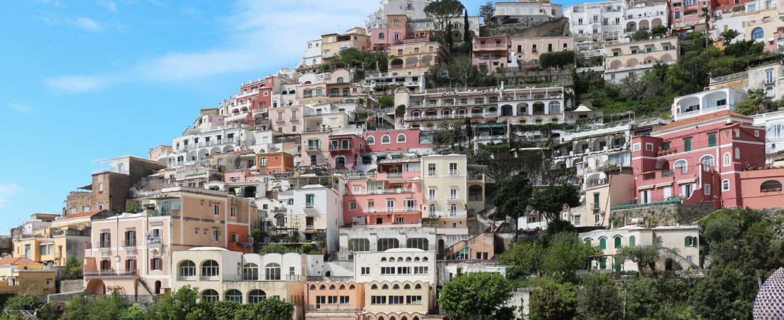 Costa Amalfi e Positano: Como Planejar Uma Viagem Perfeita à Itália